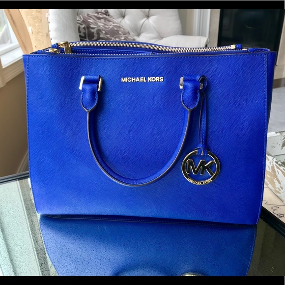 Michael Kors Handbags - Michael kors blue large crossbody handbag
